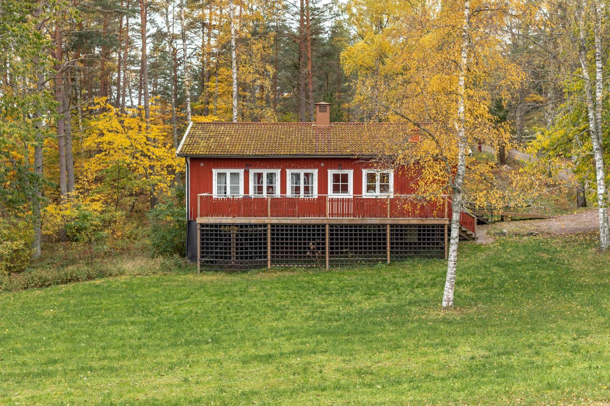 Bergs Gard & Hallsvikens Gard Västerljung المظهر الخارجي الصورة